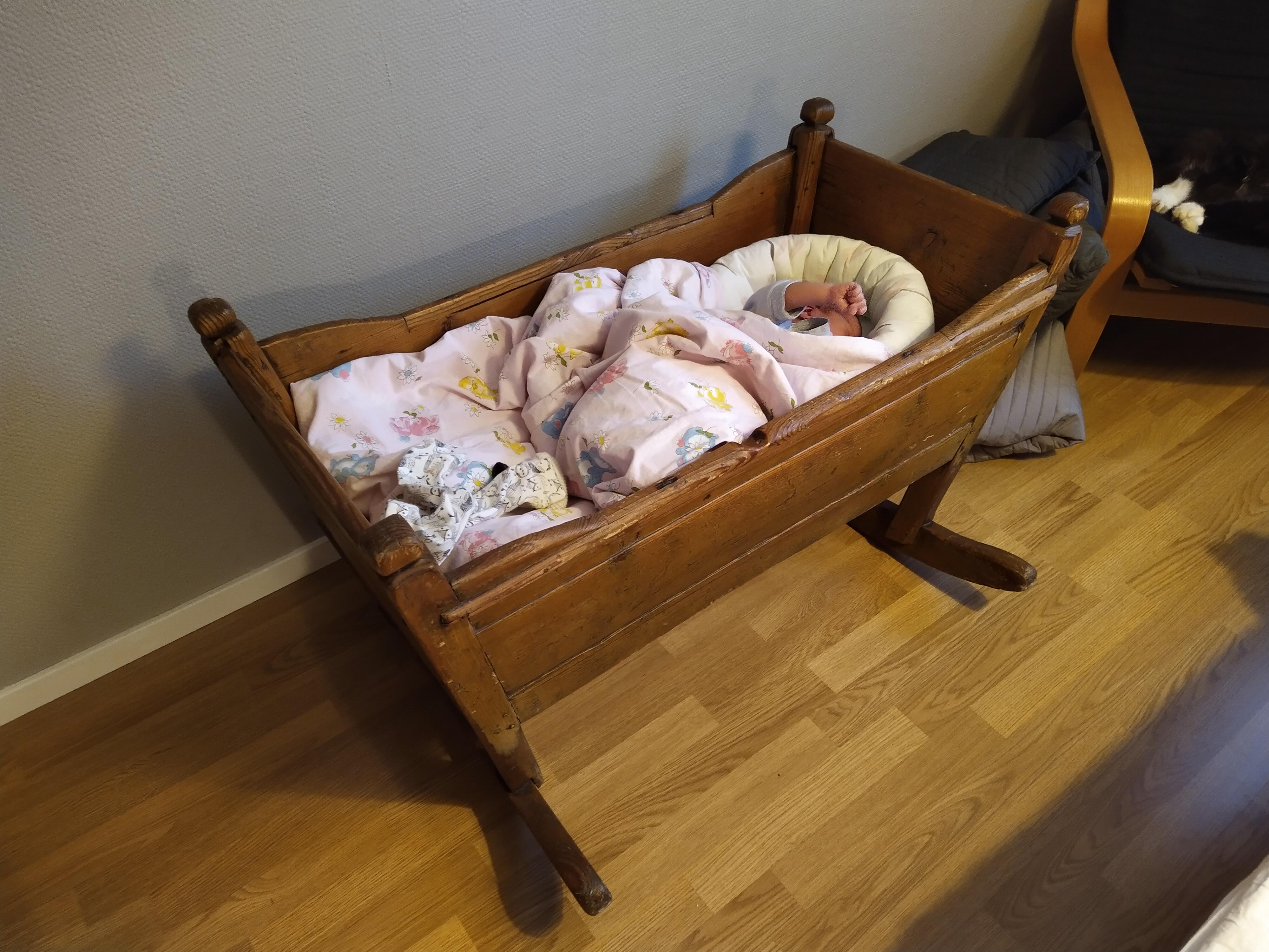 Why Choose a Wooden Baby Cradle Second Hand The Benefits of Sustainable Parenting PyaraBaby