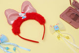 Update your little ones collection with this pretty hair accessory and she is all set for an updated look.