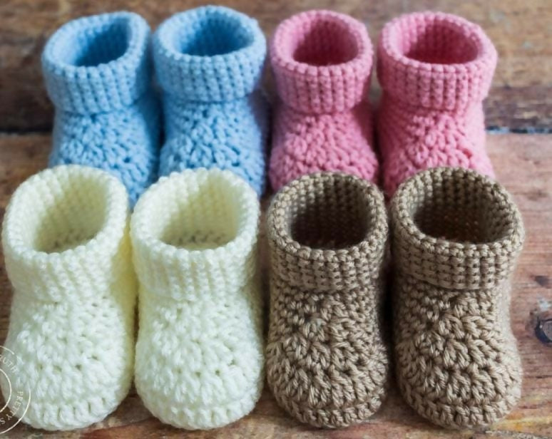 Soft and comfortable booties set for babies, perfect for warmth and style, made with baby-safe materials for everyday wear.