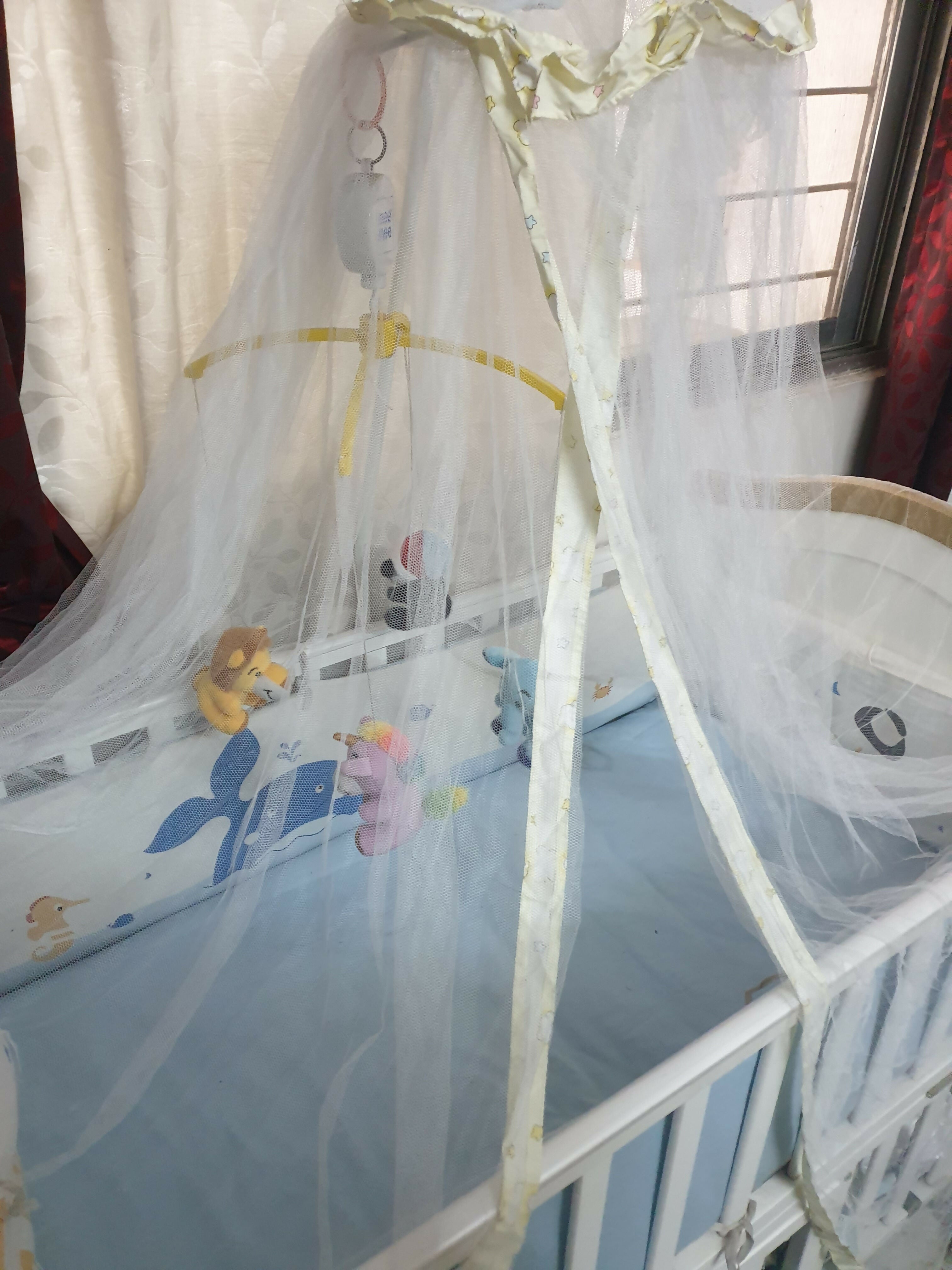 HUNY HUNY 12-in-1 Pinewood Baby Crib—Milky White, with mattress, mosquito net, and adjustable stand for ultimate comfort and versatility.