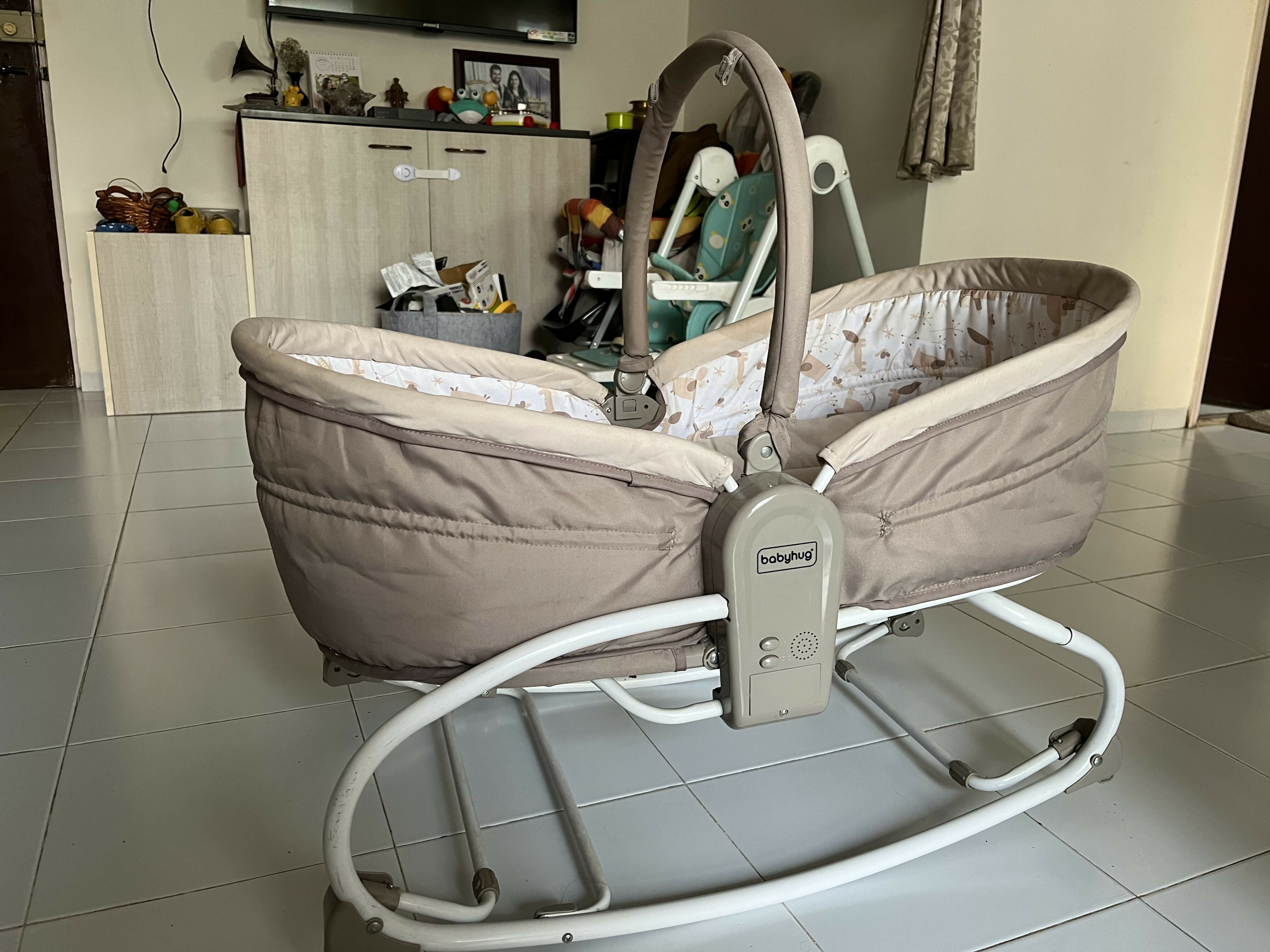 BABYHUG Opal 3-in-1  Baby Rocker /Sleeper