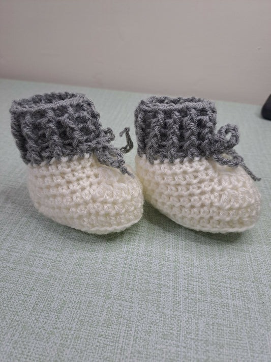 Crochet unisex booties