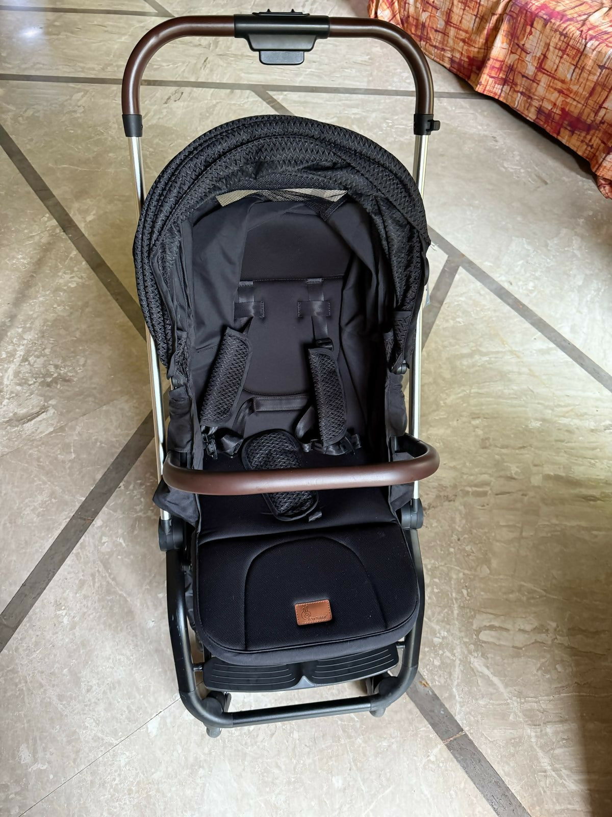 Smart, Stylish & Travel-Ready – R for Rabbit Street Smart Auto Fold Stroller!