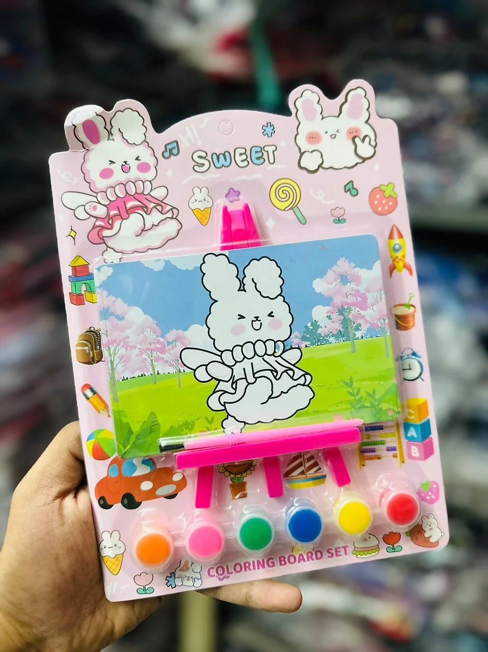 Our Canvas Painting kit offers a selection of diverse designs for kids to choose from, fostering the development of their creativity and artistic skills.