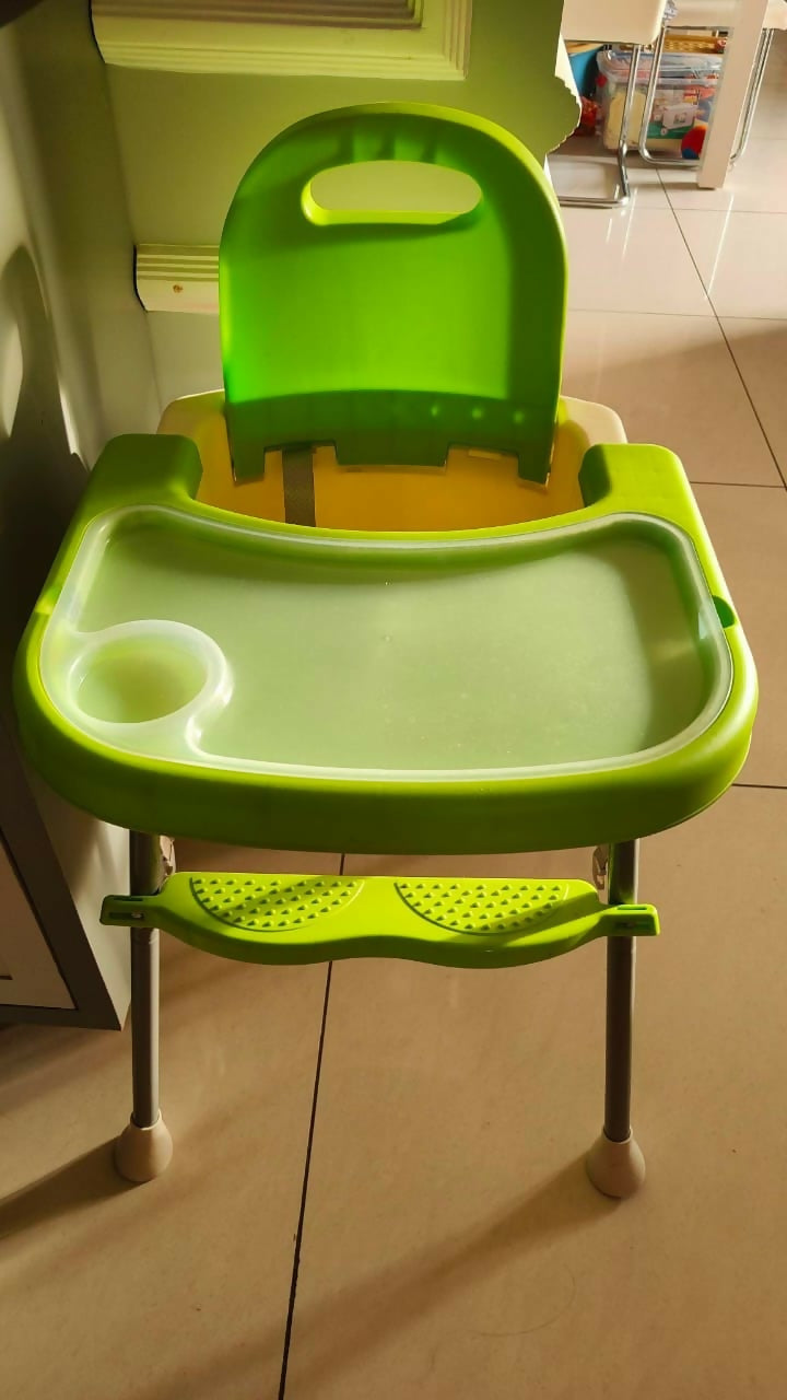 Shop now for the LUVLAP High Chair for Baby, combining safety, comfort, and convenience for stress-free mealtimes!