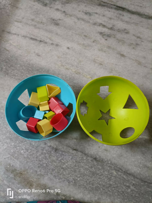 Engaging and educational Giggles toys, including Shape Sorting Puzzle Ball, Nesting Eggs, Teddy Ring Stackers, Starlinks, and Linking Turtles, perfect for motor skills and creativity.