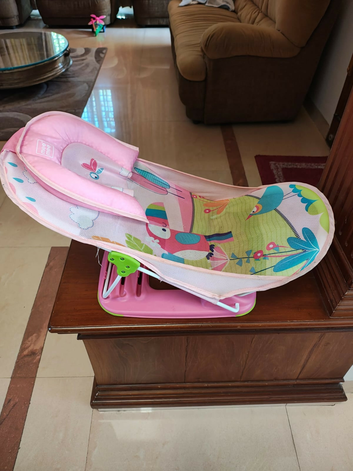 Safe, Comfy, and Fun – MEE MEE Bath Seat for Happy Bath Times!