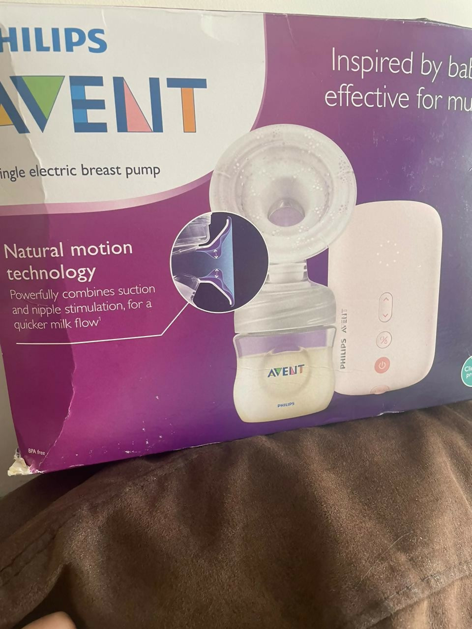 Effortlessly express milk with the PHILIPS Avent Single Electric Breast Pump, offering gentle yet efficient pumping action for maximum comfort and convenience.