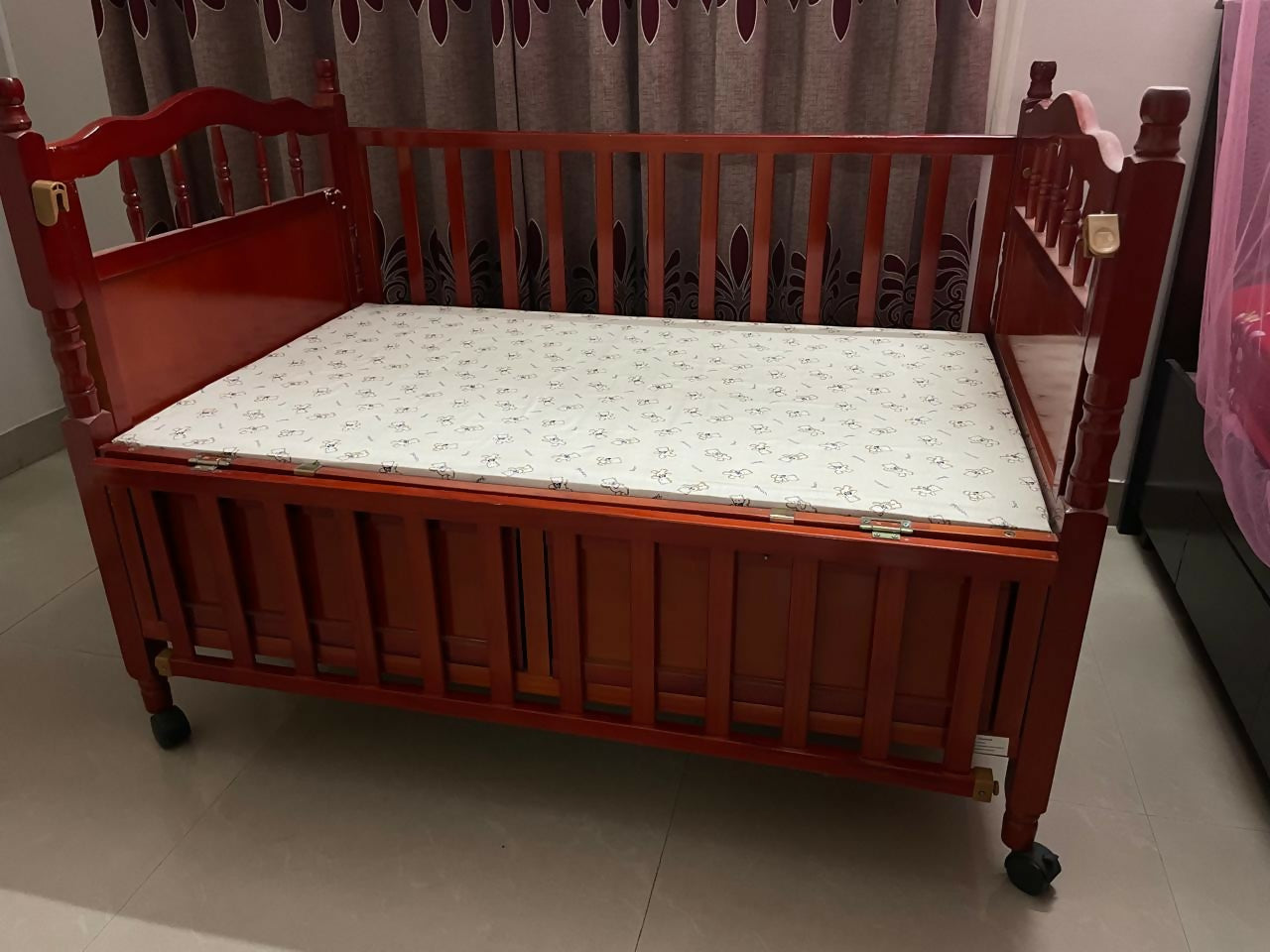 BABYHUG WINDSOR 2 - In -1  Baby Cot/ Crib