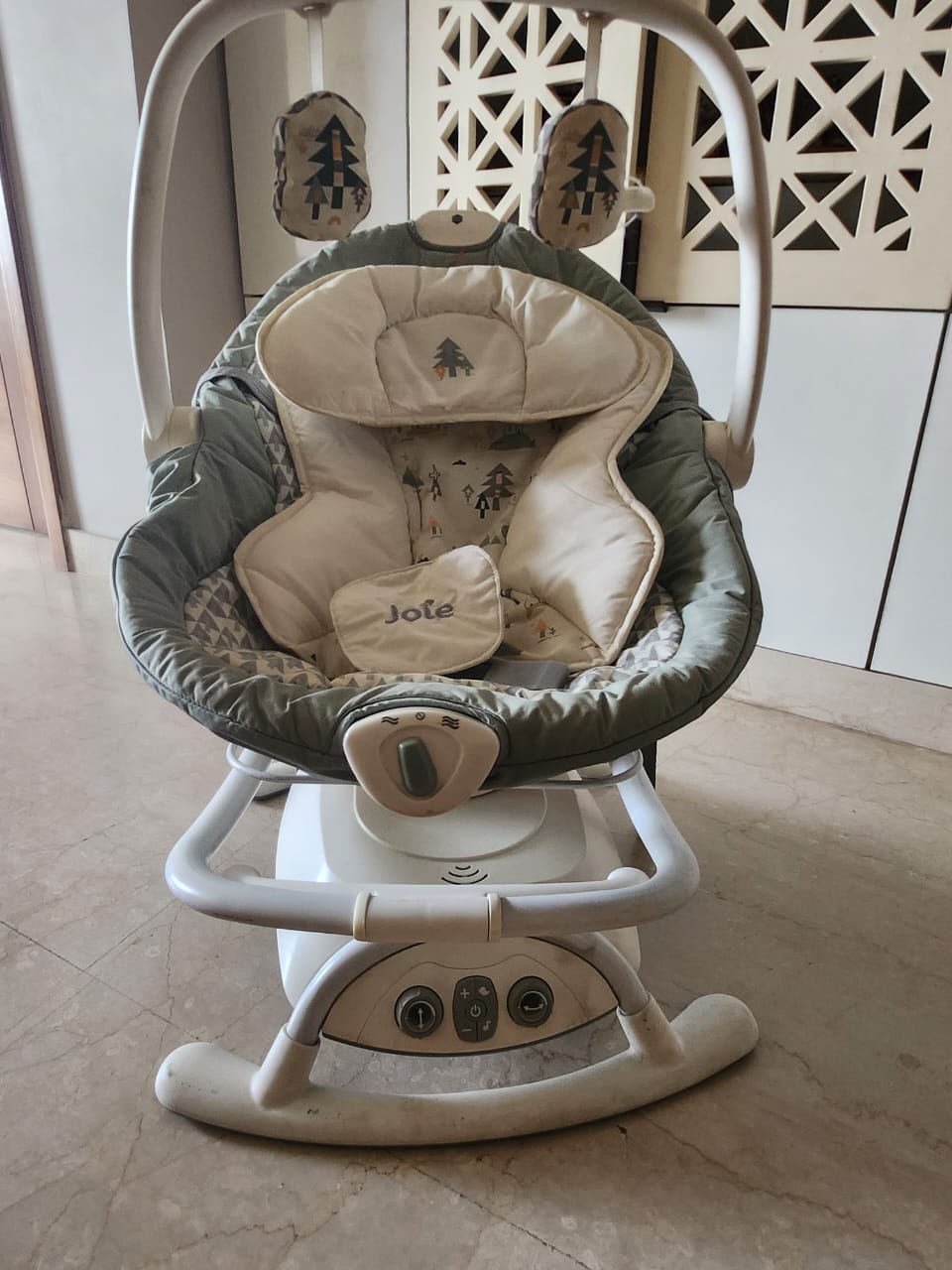 Joie best sale electric rocker