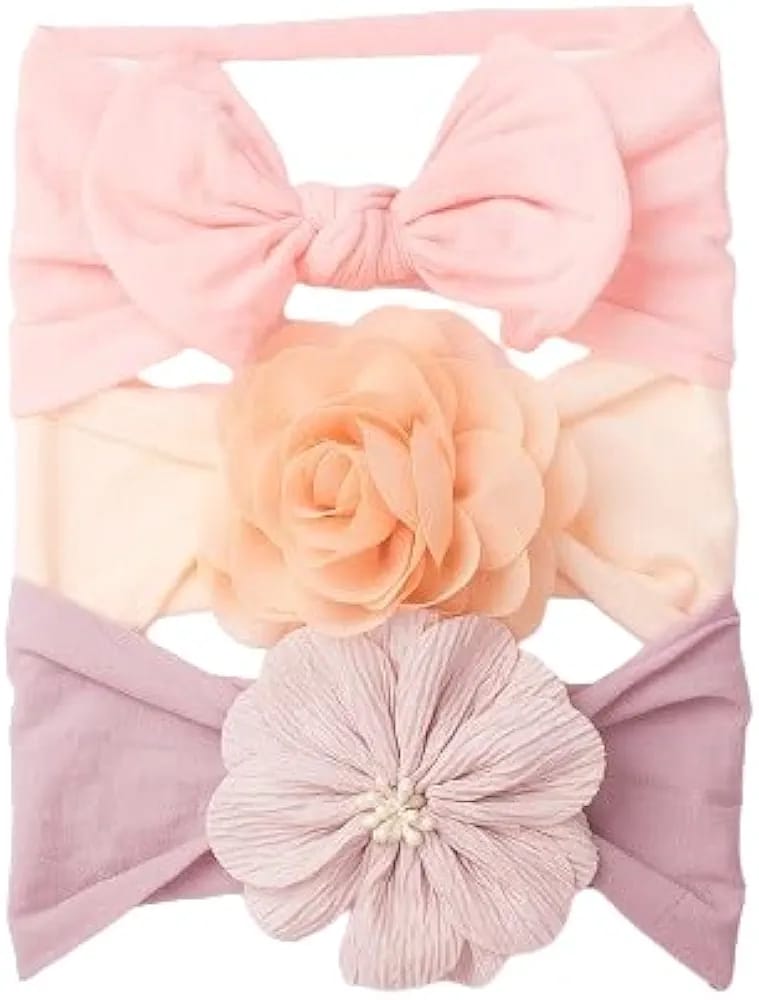 Add a touch of charm to your baby girl’s look with these delightful hair accessories, designed to complement any outfit. 