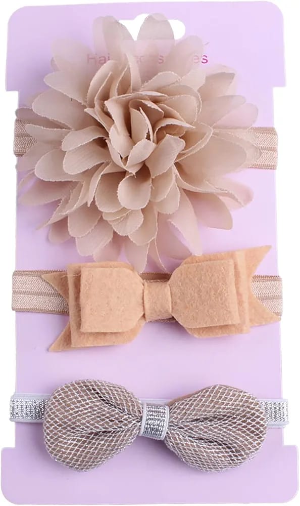 Add a touch of charm to your baby girl’s look with these delightful hair accessories, designed to complement any outfit. 