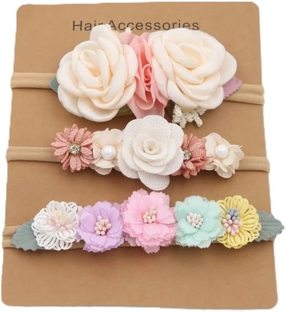 Add a touch of charm to your baby girl’s look with these delightful hair accessories, designed to complement any outfit. 