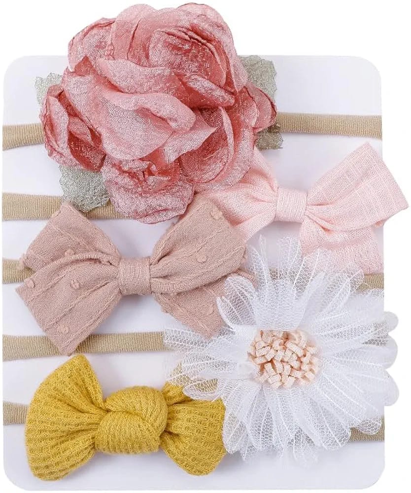 Add a touch of charm to your baby girl’s look with these delightful hair accessories, designed to complement any outfit. 