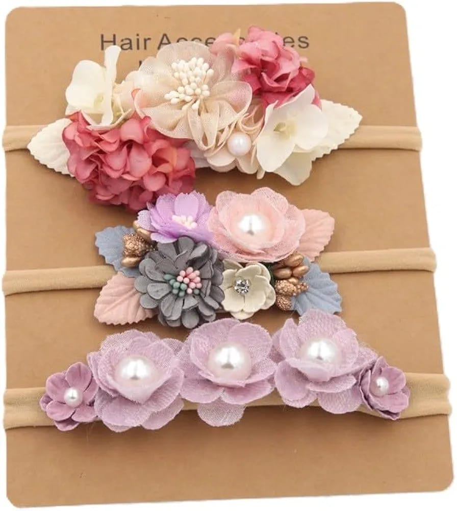 Add a touch of charm to your baby girl’s look with these delightful hair accessories, designed to complement any outfit. 