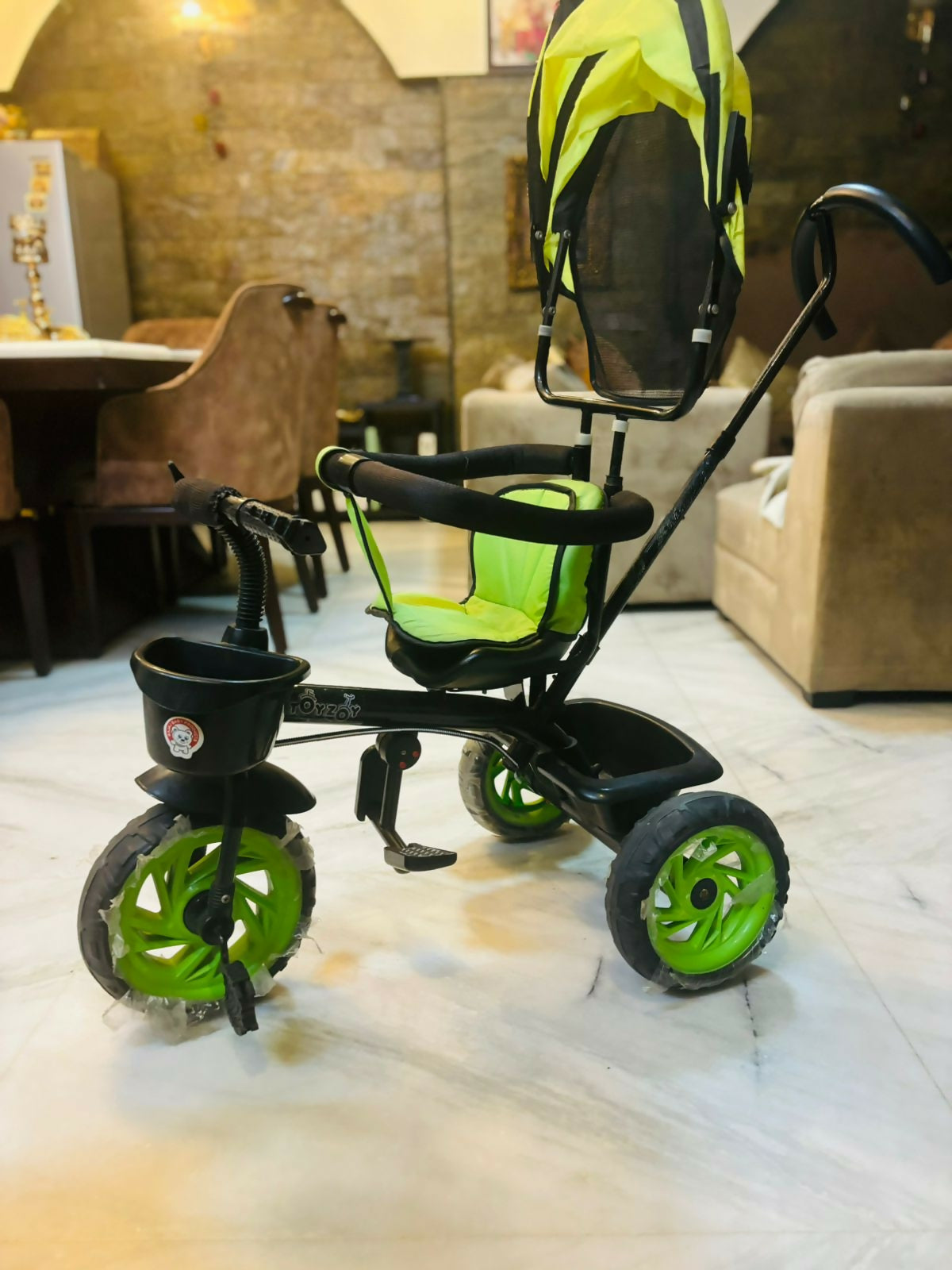 Optimize your child's outdoor playtime with our safe and versatile baby tricycle. Discover more today!