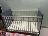 R FOR RABBIT Baby's Den Lite Wooden Baby Cot, Dimensions - L126*H93*W65 cm