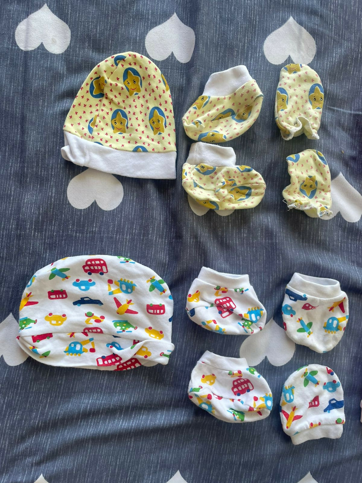 Baby cap, mittens and booties - Set of 02 New Born - PyaraBaby