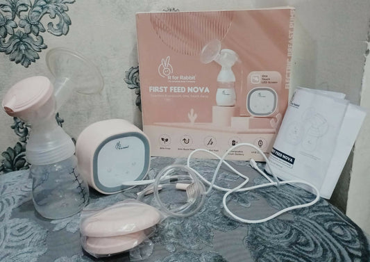 The R FOR RABBIT - First Feed Nova Electric Breast Pump is a thoughtfully designed device to make the breastfeeding journey easier for new moms. 