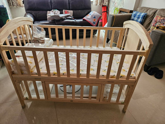 The Huny Huny 8-in-1 Wooden Baby Bed Cum Crib grows with your child, offering lasting versatility, comfort, and convenience from newborn to toddler and beyond!