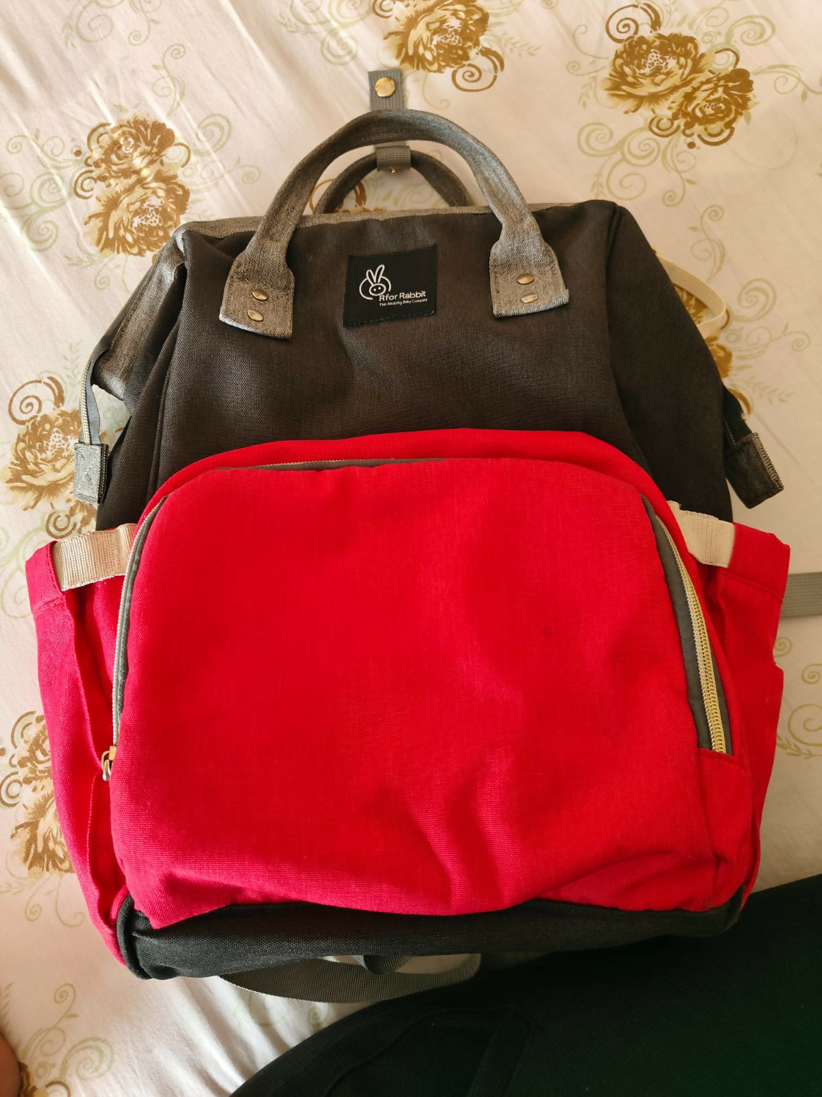 R For Rabbit Diaper Bag: Spacious, stylish, waterproof, and ergonomic design for organizing baby essentials on the go.