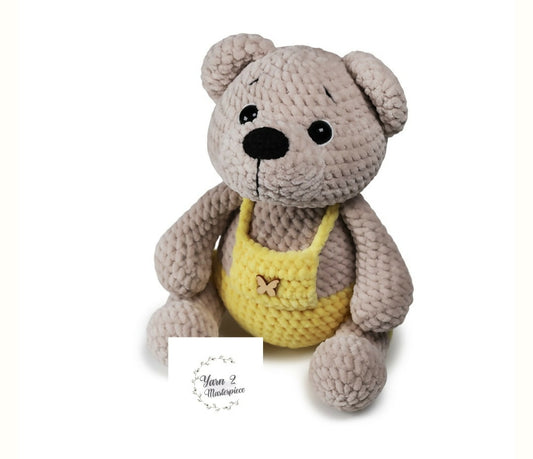 Crochet bear soft toy