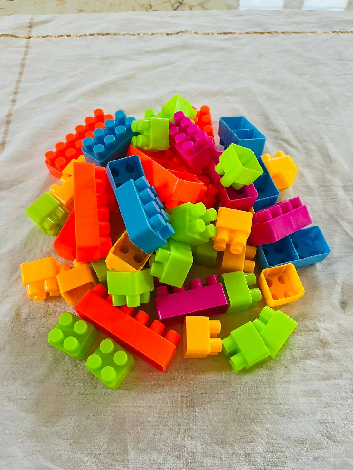 Inspire creativity and endless fun with our Building Blocks for Kids - the perfect toy for budding architects and engineers!