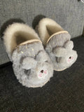 Baby_shoes_grey