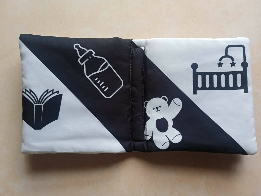 Special Black and White Cloth Book for Newborn Babies - PyaraBaby