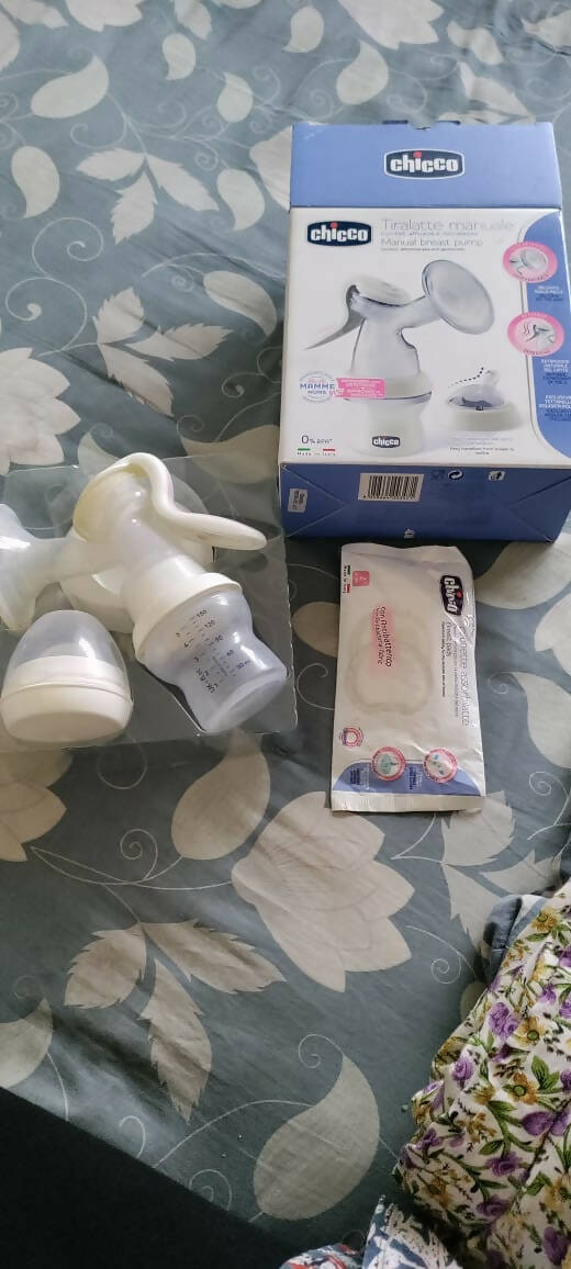 CHICCO Manual Breast Pump - PyaraBaby