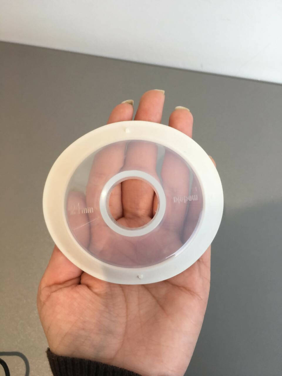 MEDELA Flanges - 21 mm, 24 mm - PyaraBaby