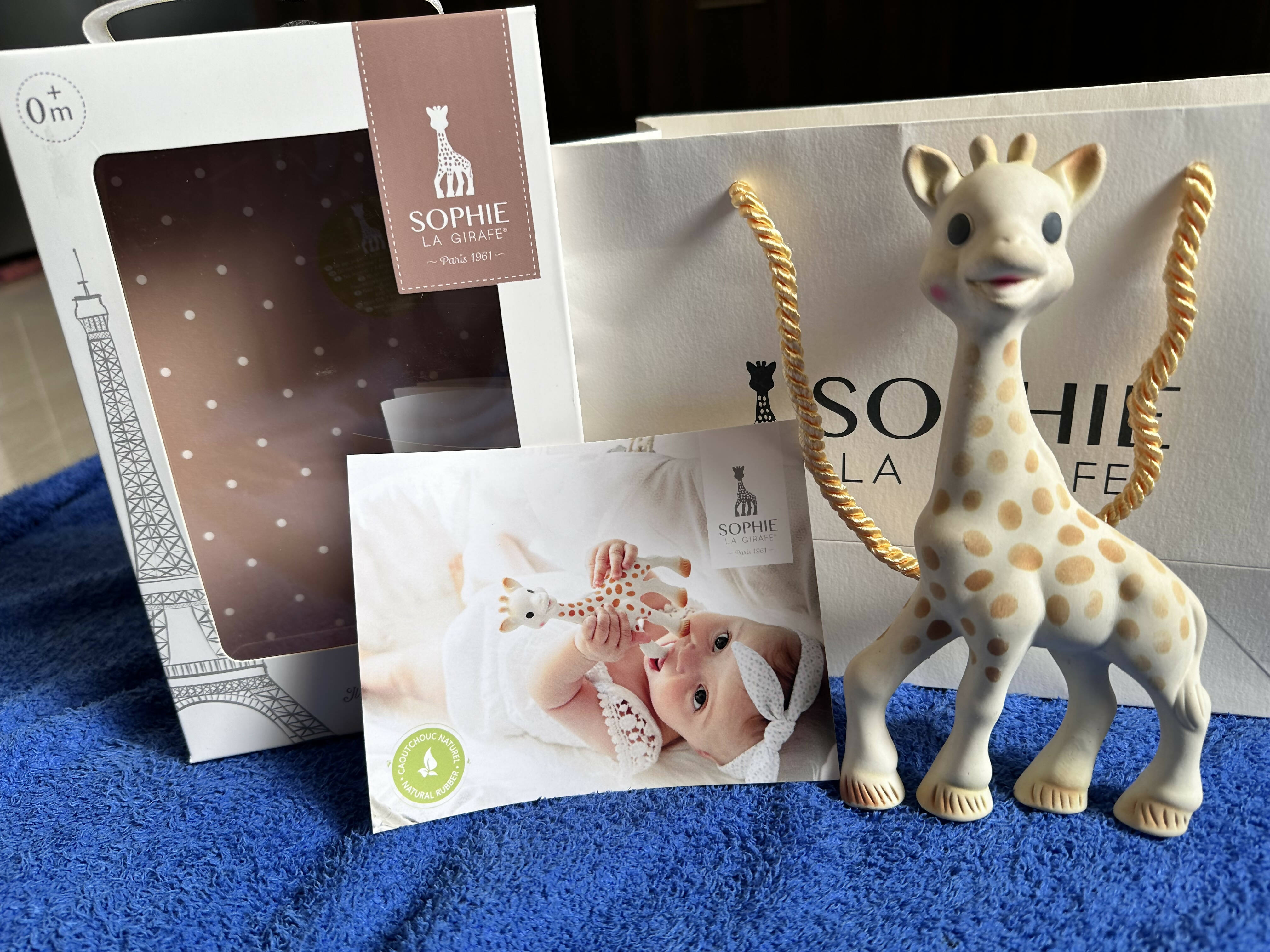 SOPHIE LA GIRAFE Vulli baby Teether Made Of 100% Natural Rubber - PyaraBaby