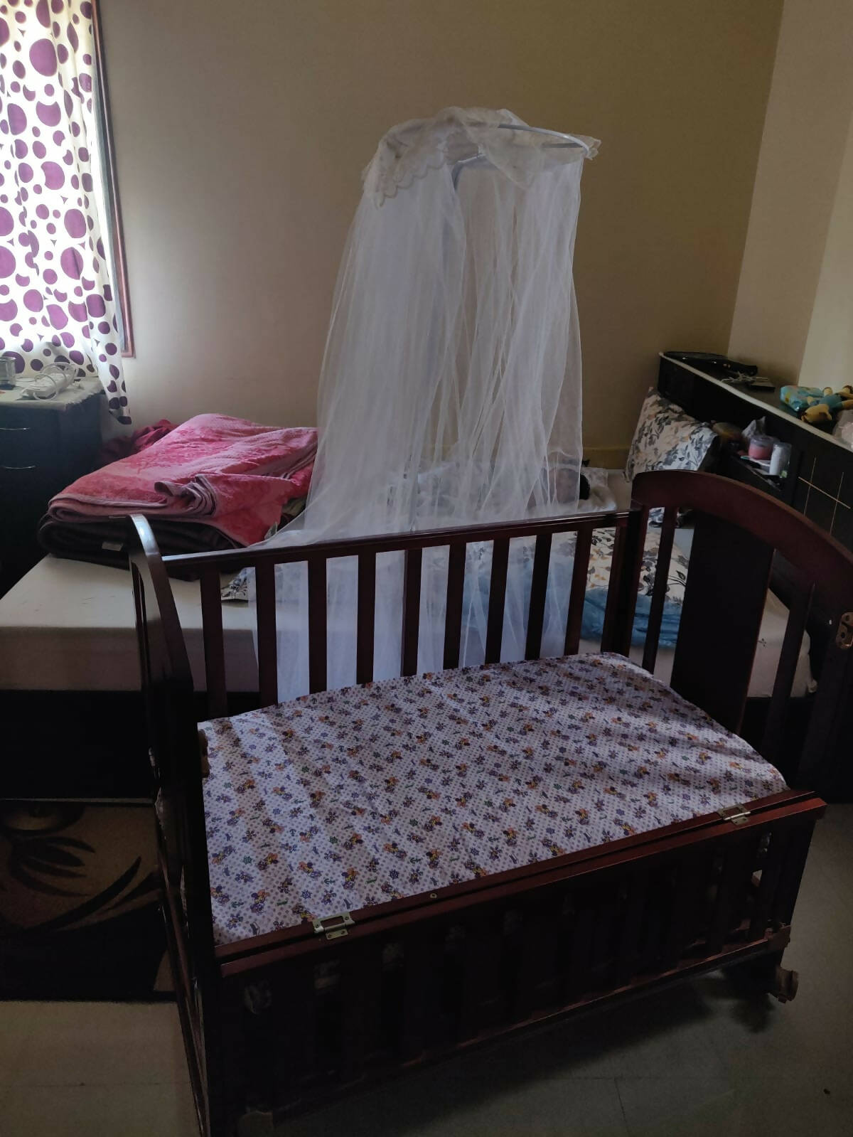 Wooden hot sale cot olx